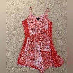 🚩 SOLD 🚩 TIMING Romper